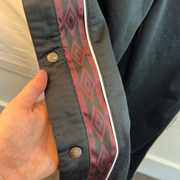 Vintage UMBRO Tearaway Pants - Size Medium - Adjustable Waist Size - Unisex/Rare - Picture 4 of 10